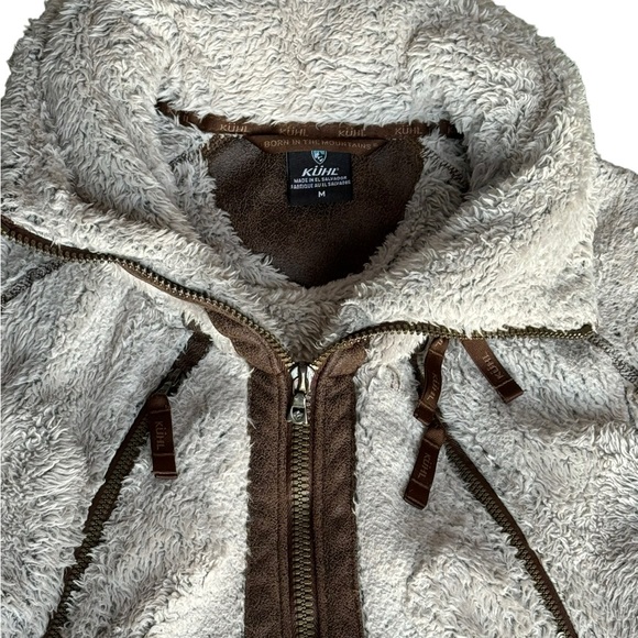 Kuhl ladies zip up soft fuzzy hooded outer ski vest size Medium - Picture 5 of 10